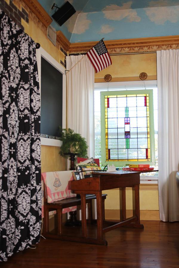 The Old Liberty Schoolhouse Bed & Breakfast Azle Exterior photo